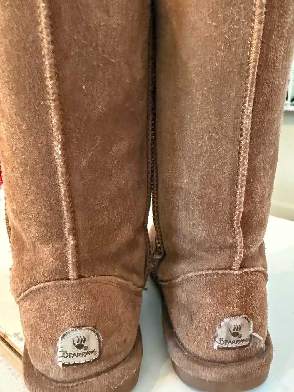 BearPaw suede pull